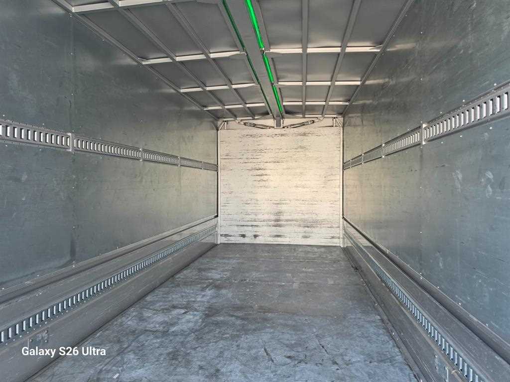 medium and large cargo truck - Vista 7