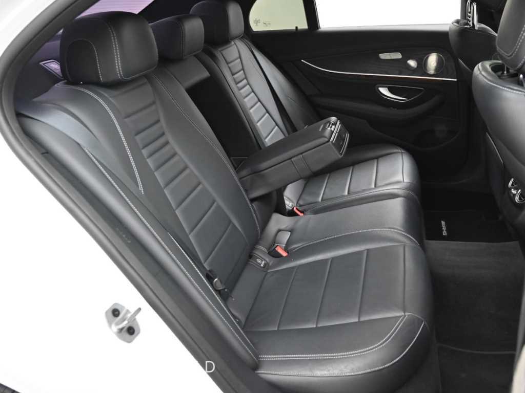Mercedes Benz E class - Vista 12