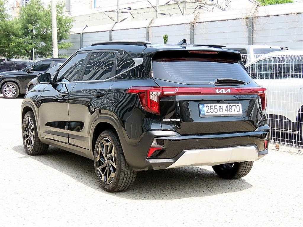 KIA Seltos - Vista 3