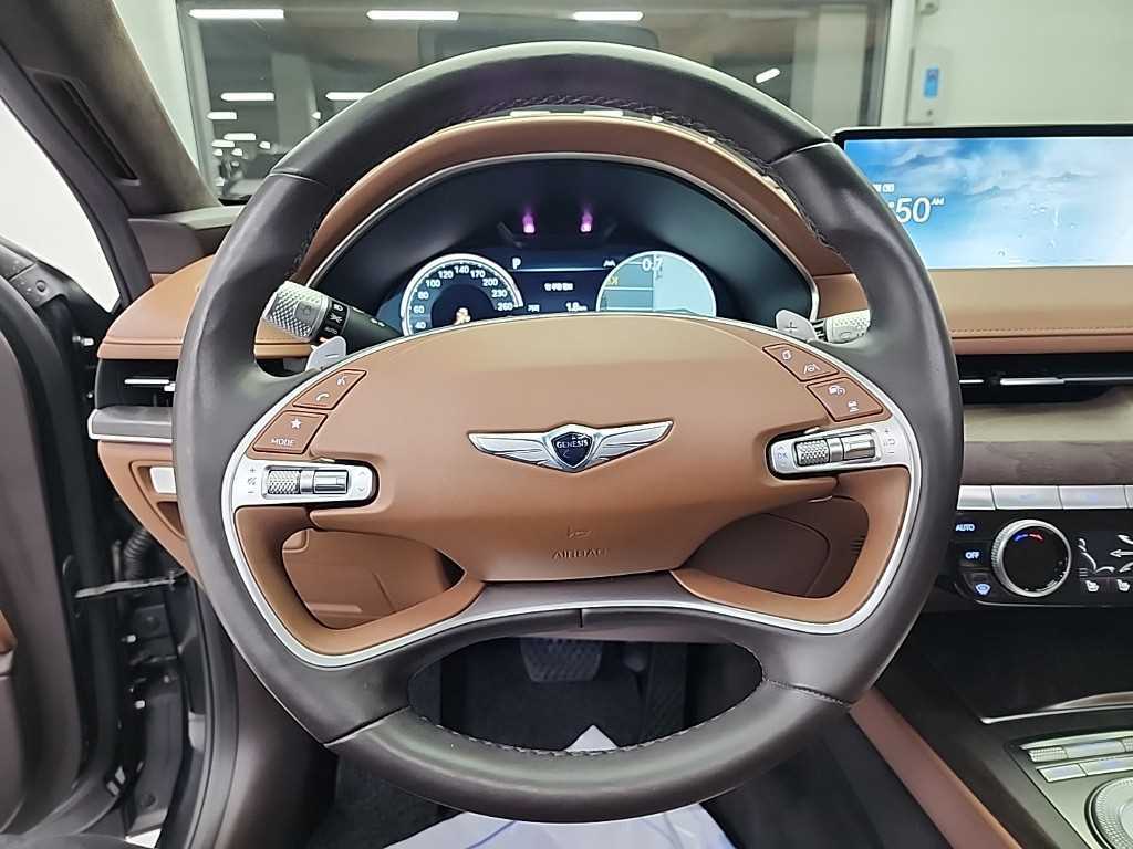 Genesis G80 - Vista 9