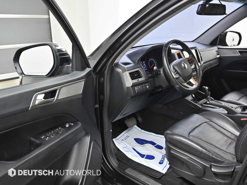 Ssangyong Rexton - Vista 11
