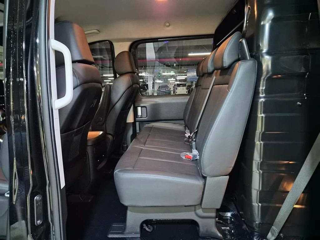 HYUNDAI Staria - Vista 7