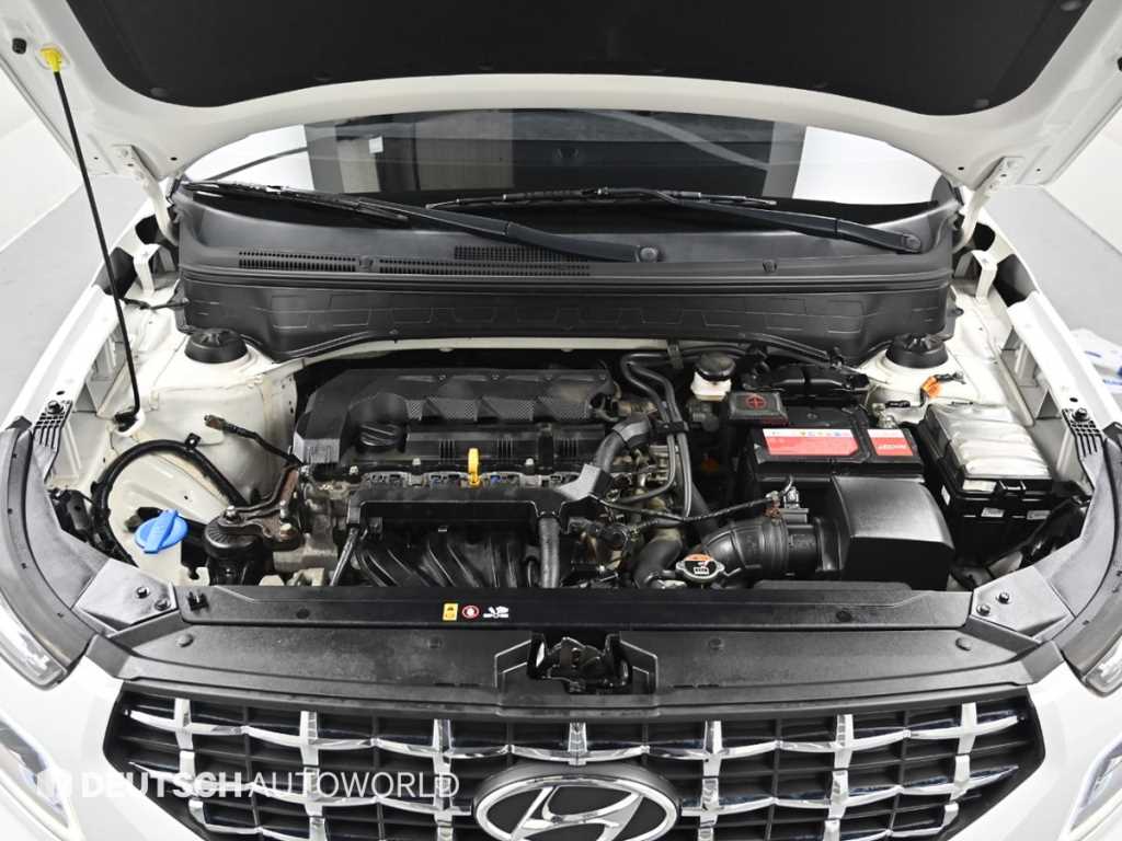 HYUNDAI Venue - Vista 6