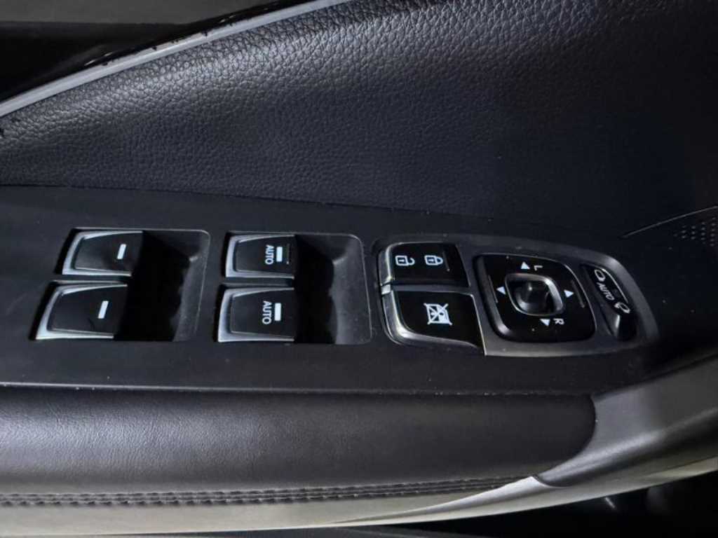 HYUNDAI Grandeur 2015 Blanco - Importación desde Corea - HF Imports Iquique - Foto 13