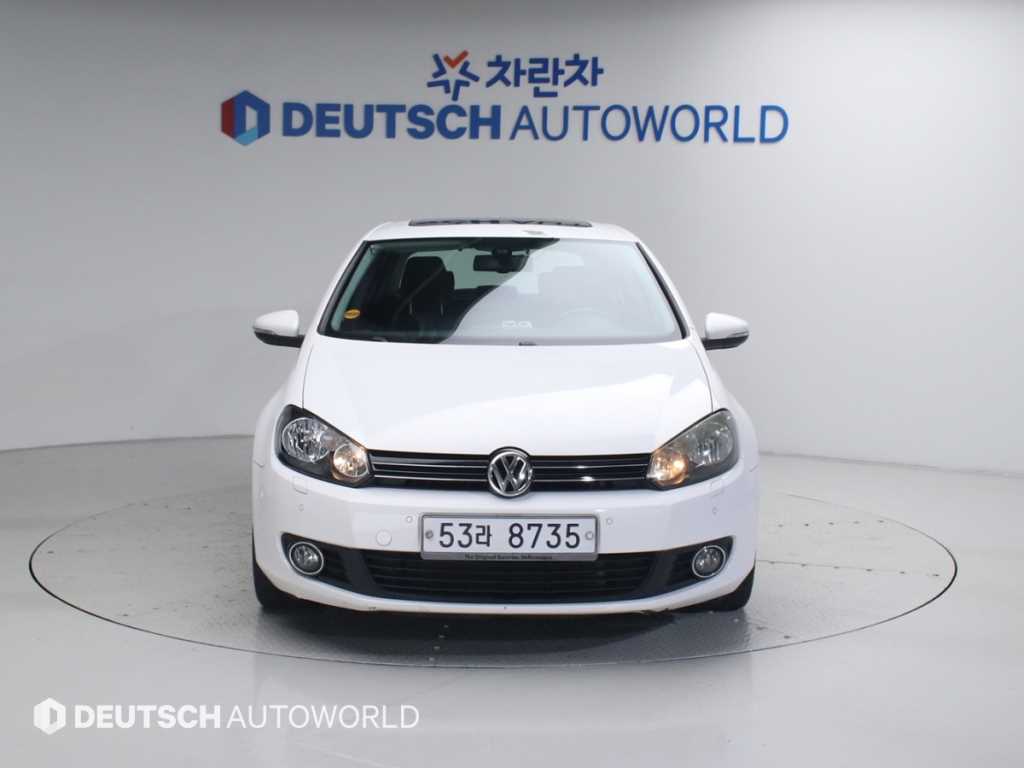 Volkswagen Golf - Vista 3