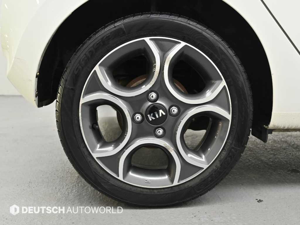 KIA Morning - Vista 5