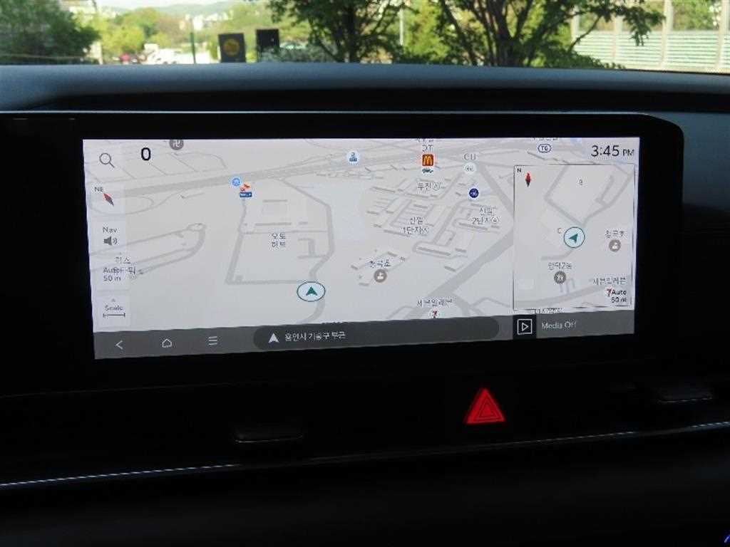 KIA Carnival - Vista 8