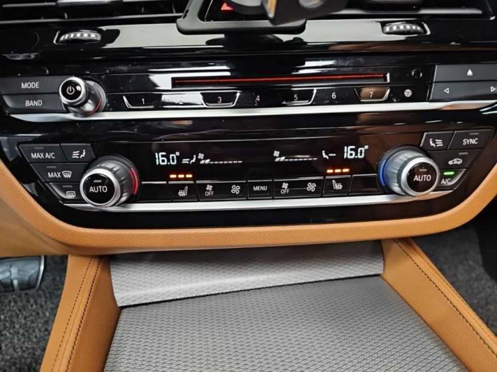 BMW 5 Series - Vista 11