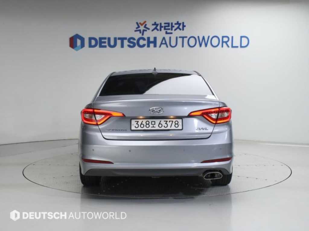 HYUNDAI Sonata - Vista 4