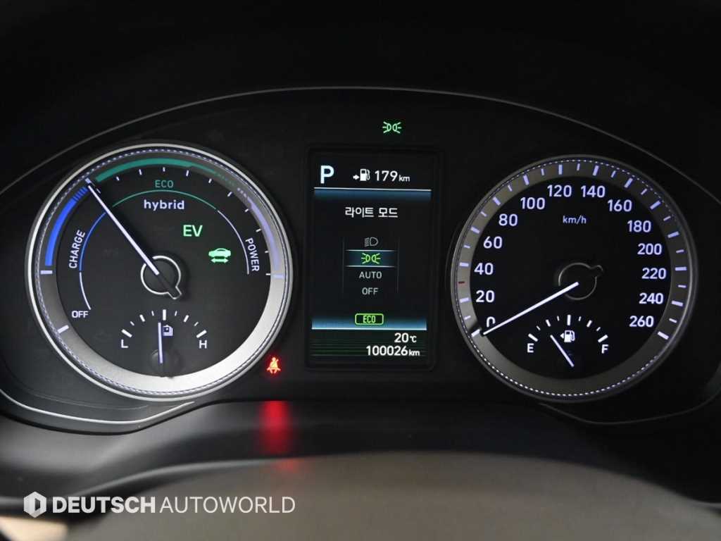 HYUNDAI Grandeur - Vista 8