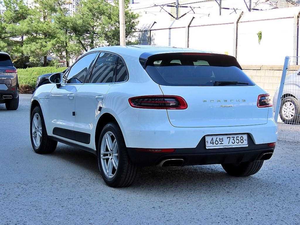 Porsche Macan - Vista 3