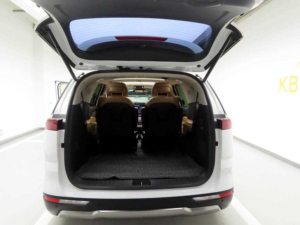 KIA Carnival 2023 Blanco - Importación desde Corea - HF Imports Iquique - Foto 14