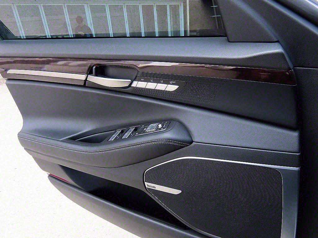 Genesis EQ900 - Vista 11