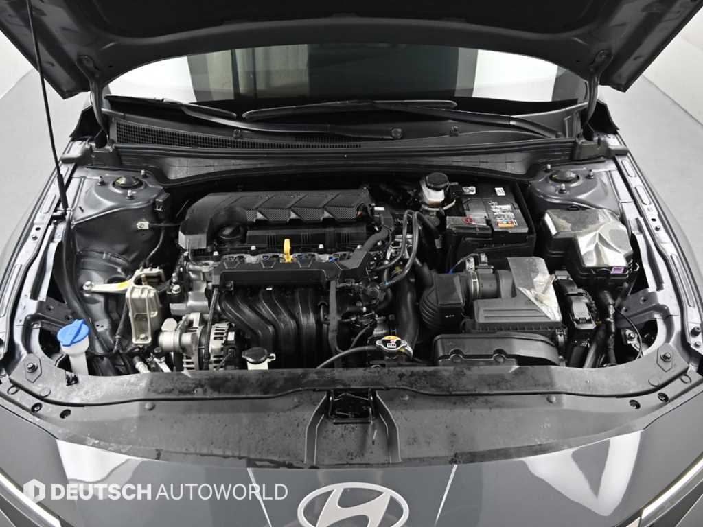 HYUNDAI Avante - Vista 6