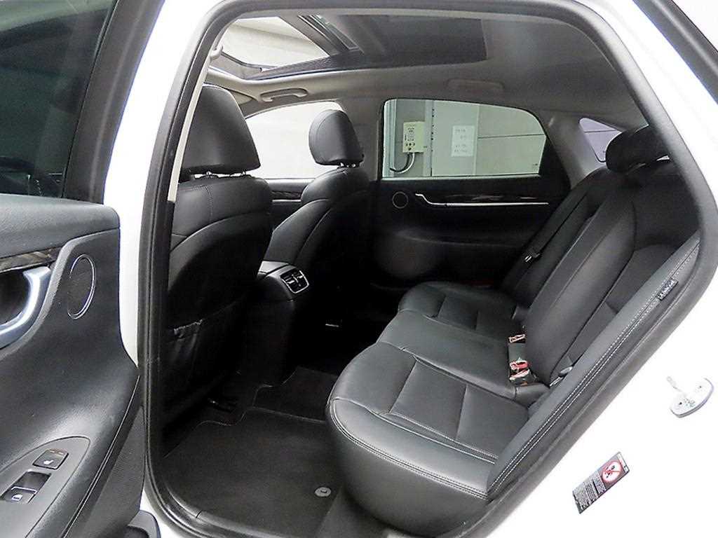 HYUNDAI Grandeur - Vista 6