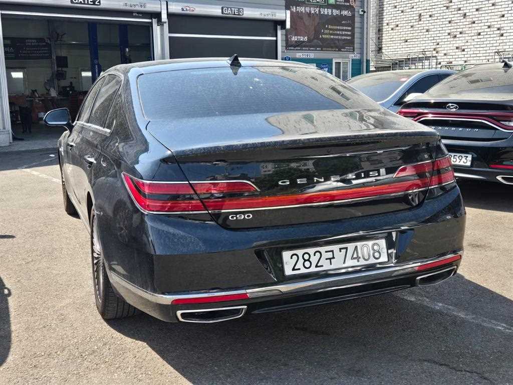 Genesis G90 - Vista 4