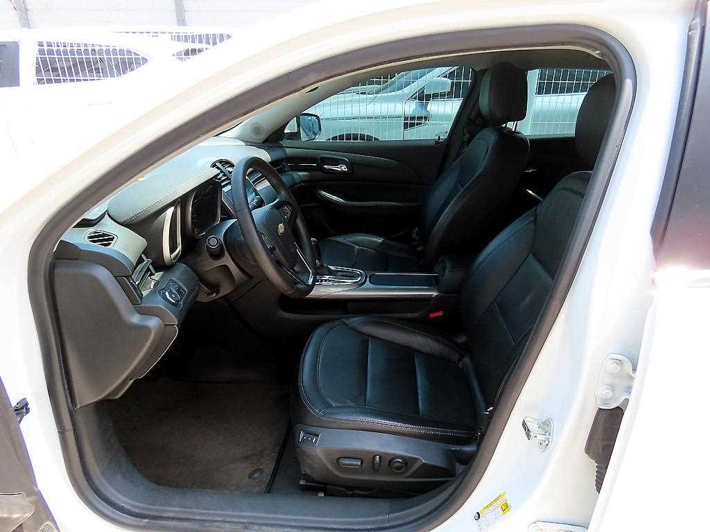 Chevrolet Malibu - Vista 5