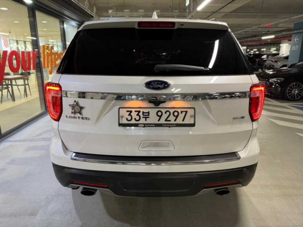 Ford Explorer - Vista 5