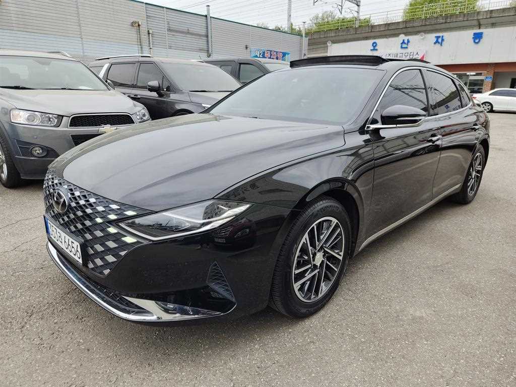HYUNDAI Grandeur - Vista 3
