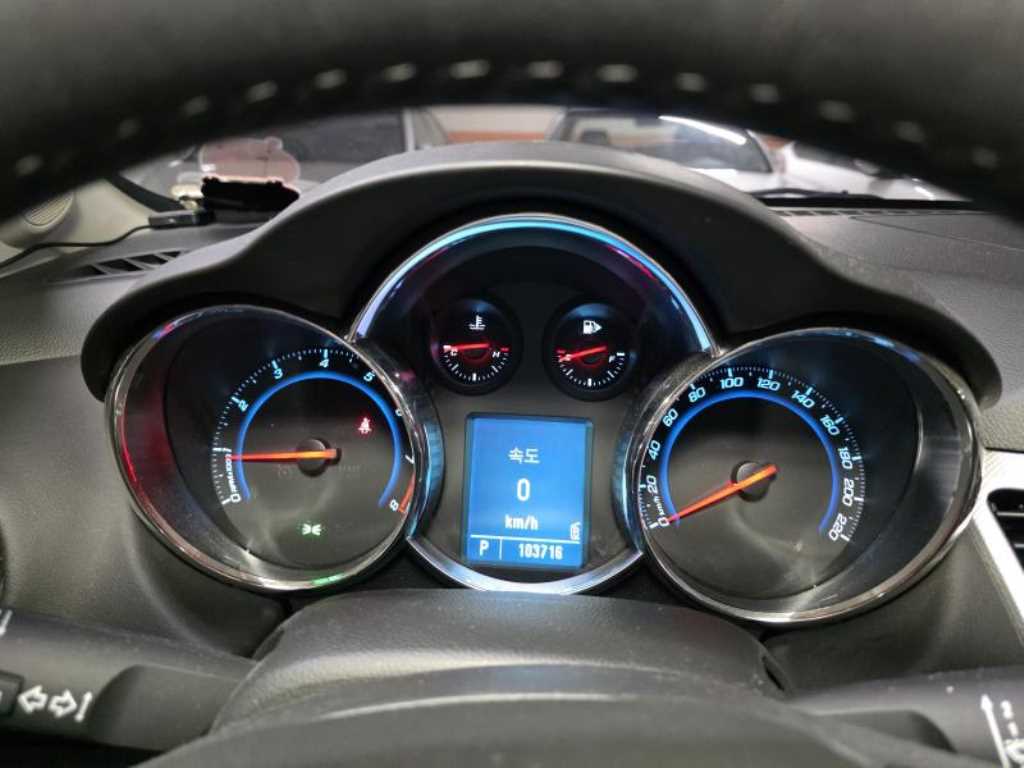 Chevrolet Cruise - Vista 3