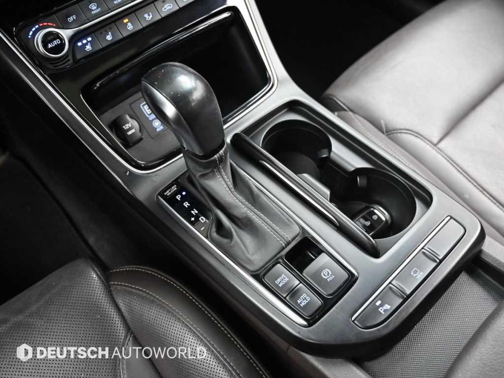 HYUNDAI Grandeur - Vista 9