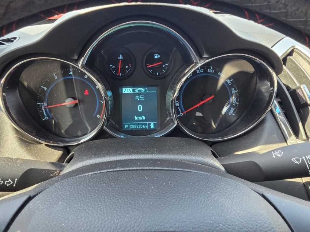 Chevrolet Cruise - Vista 12