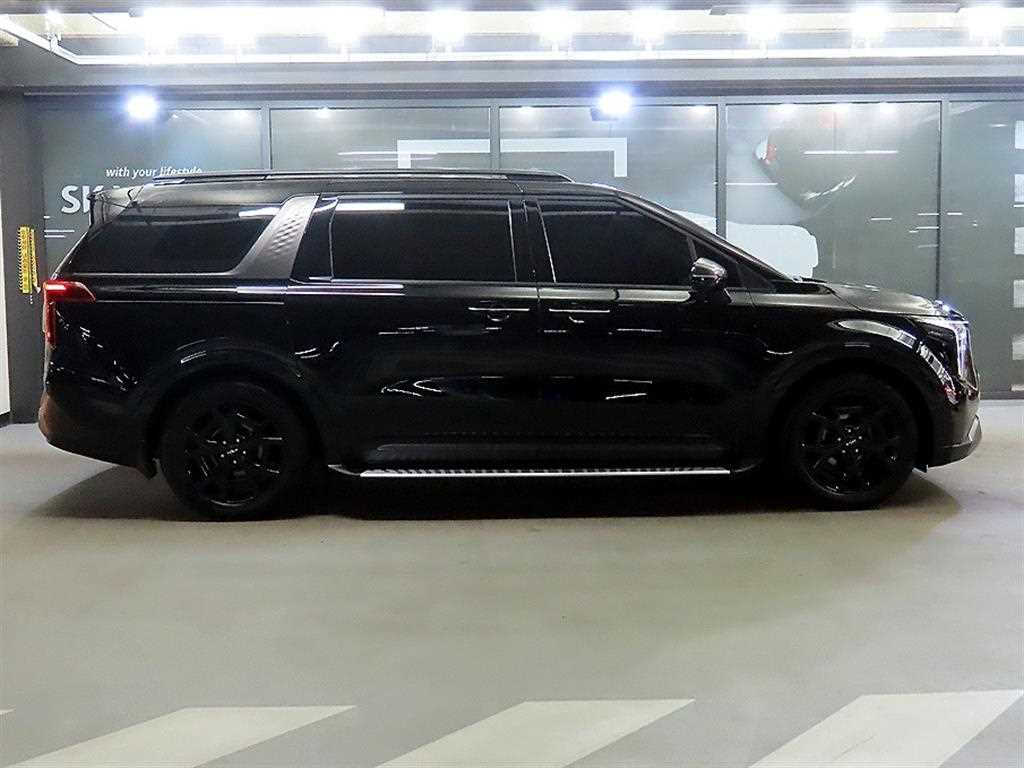 KIA Carnival - Vista 3
