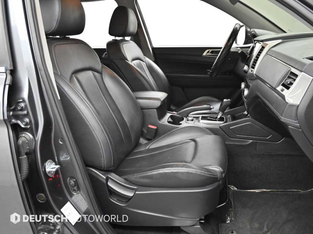 Ssangyong Rexton - Vista 10