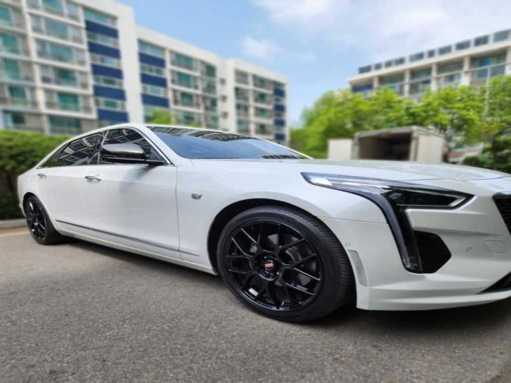 Cadillac CT6 - Vista 2