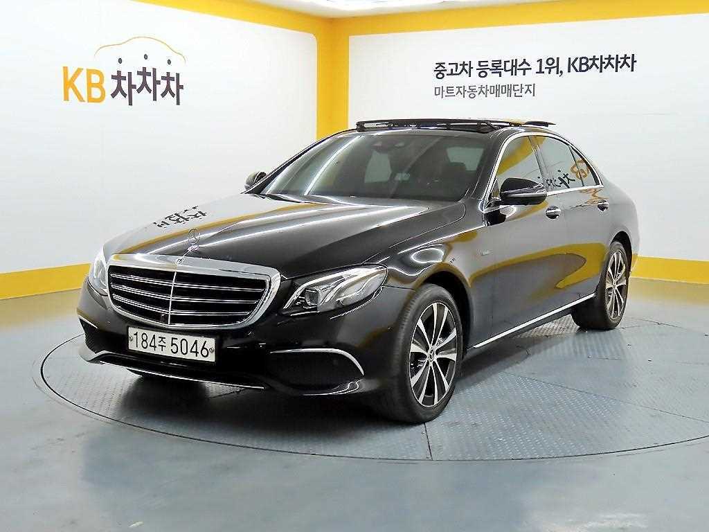 Mercedes Benz E class - Vista 2