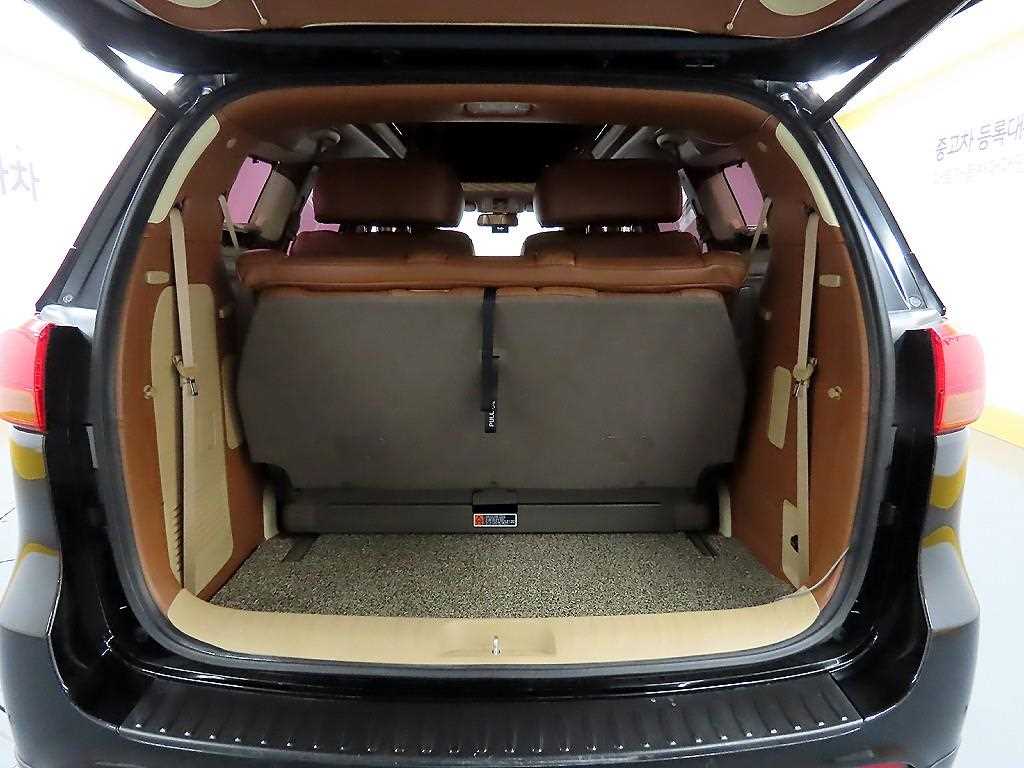 KIA Carnival 2017 - Importación desde Corea - HF Imports Iquique - Foto 18