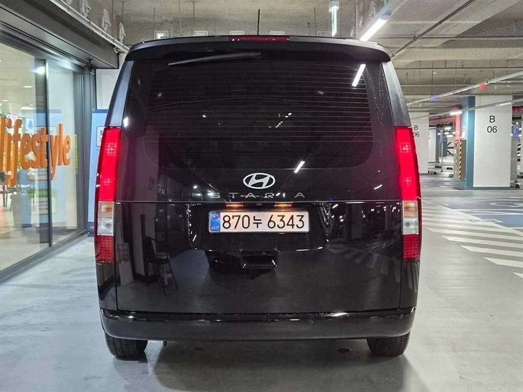 HYUNDAI Staria - Vista 5