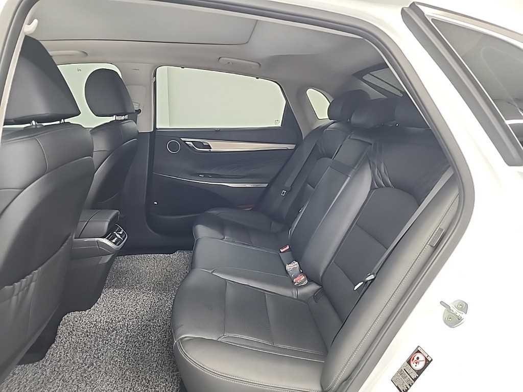 HYUNDAI Grandeur - Vista 12