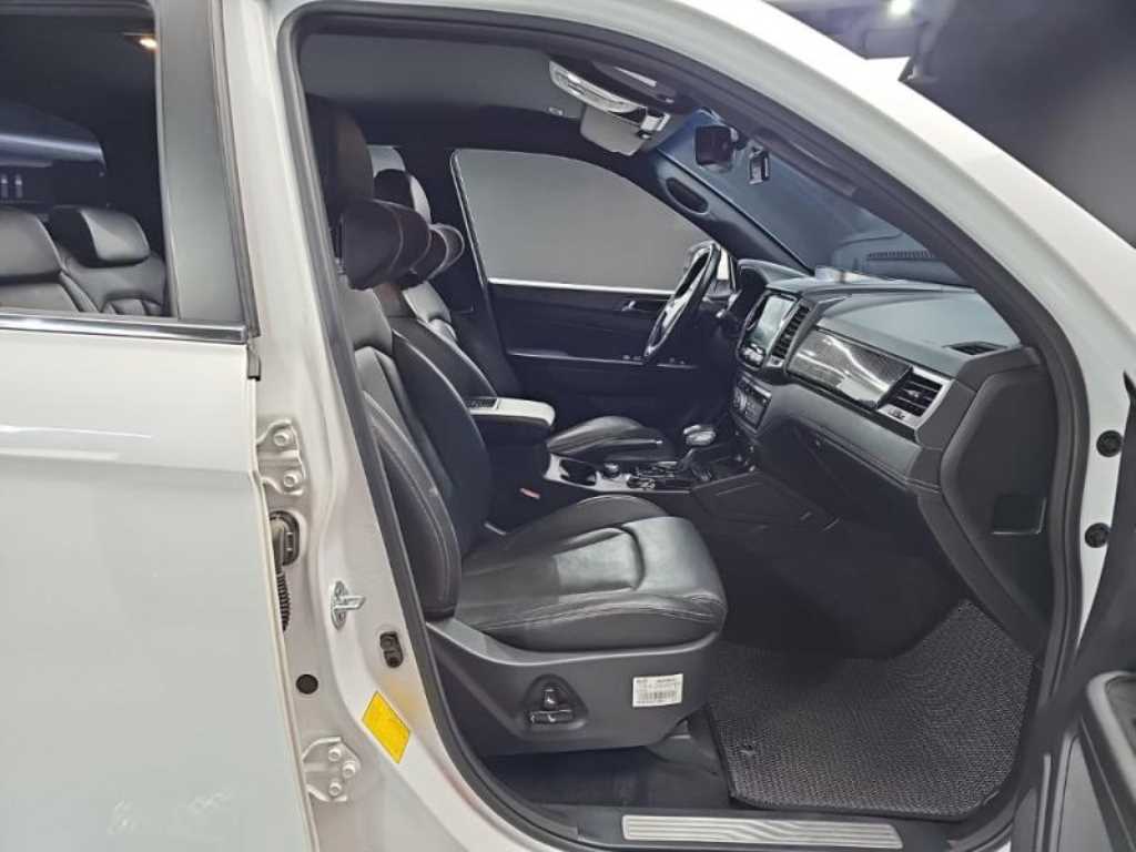 Ssangyong Rexton 2022 Blanco - Importación desde Corea - HF Imports Iquique - Foto 18