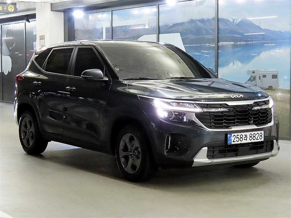 KIA Seltos - Vista 3
