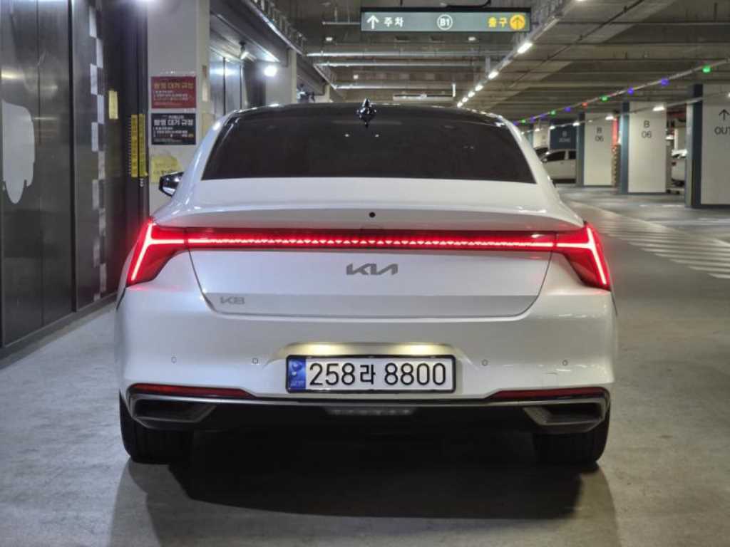 KIA K8 - Vista 5