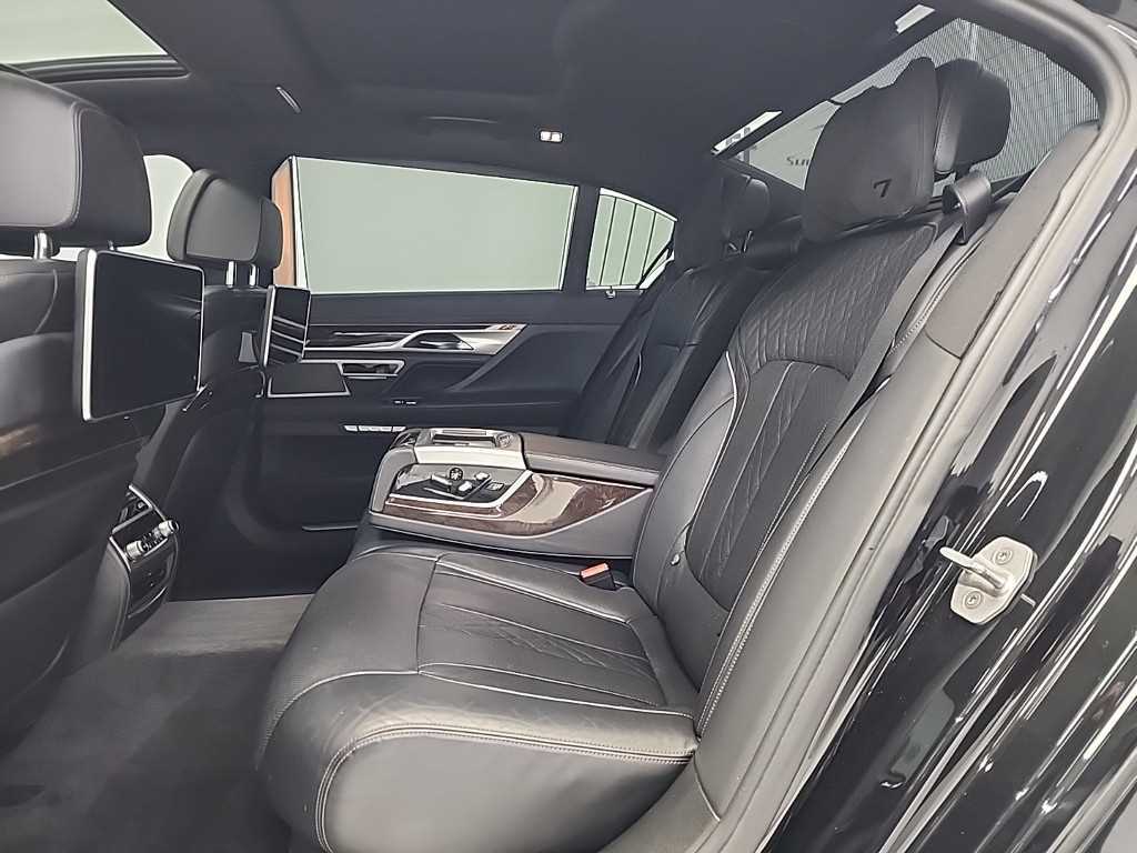 BMW 7 Series - Vista 12