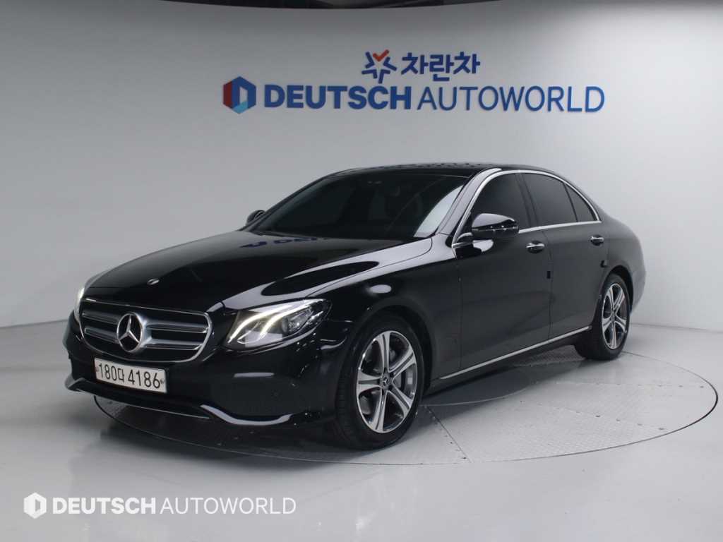 Mercedes Benz E class 2019 Negro - Importación desde Corea - HF Imports Iquique - Foto 1