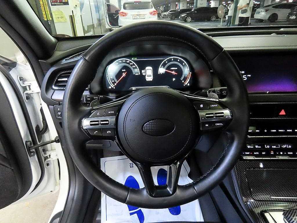 KIA K7 - Vista 8