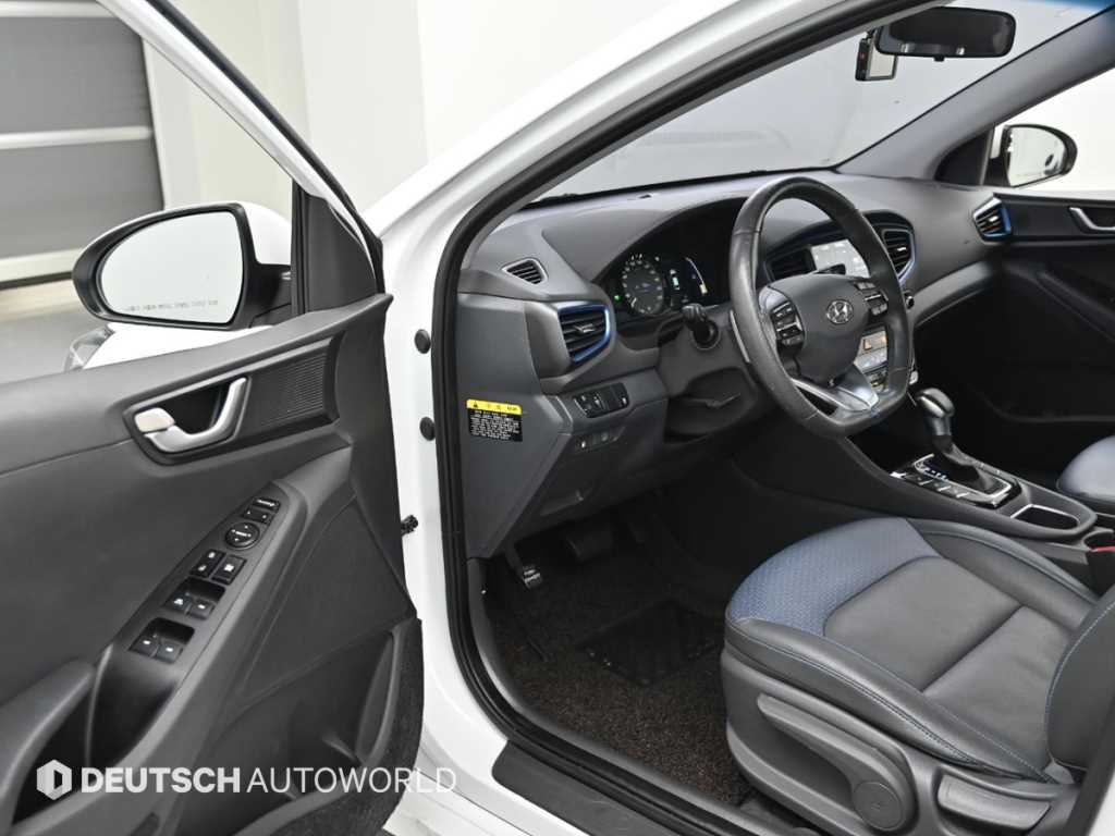 HYUNDAI Ioniq - Vista 11