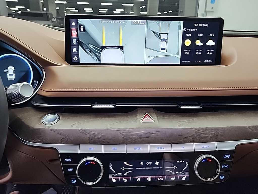 Genesis G80 - Vista 10