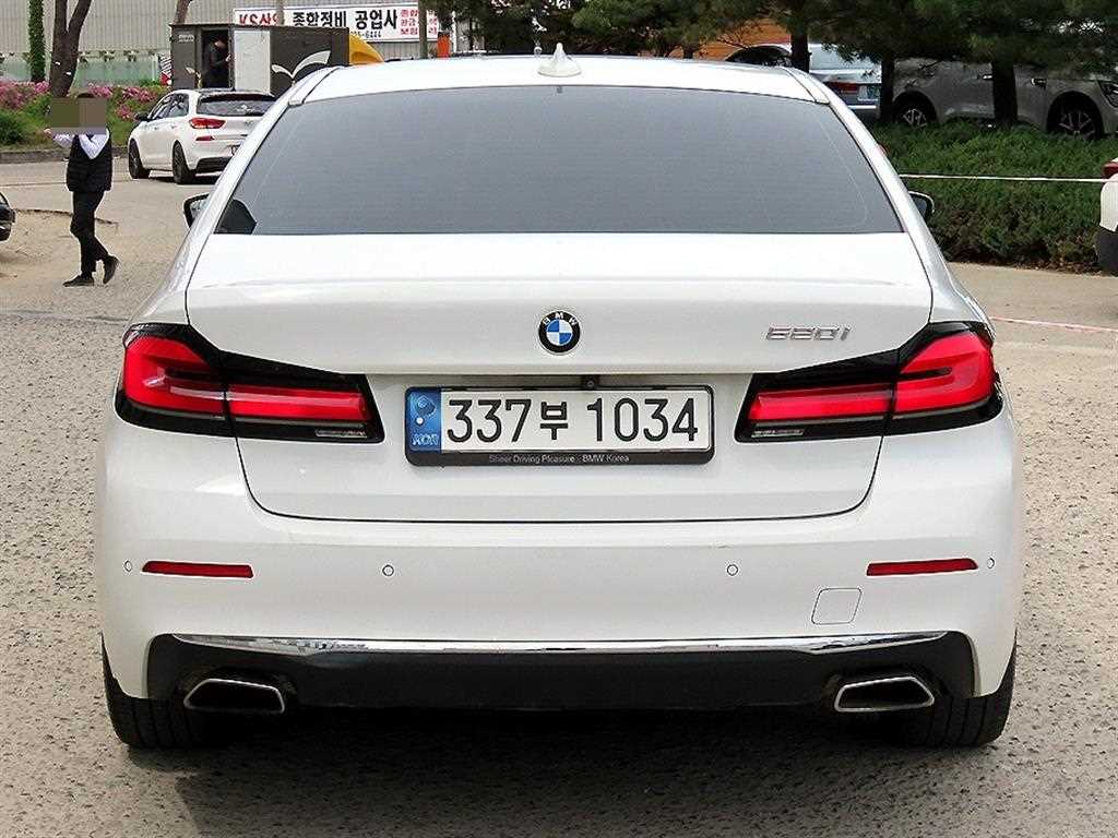 BMW 5 Series - Vista 4