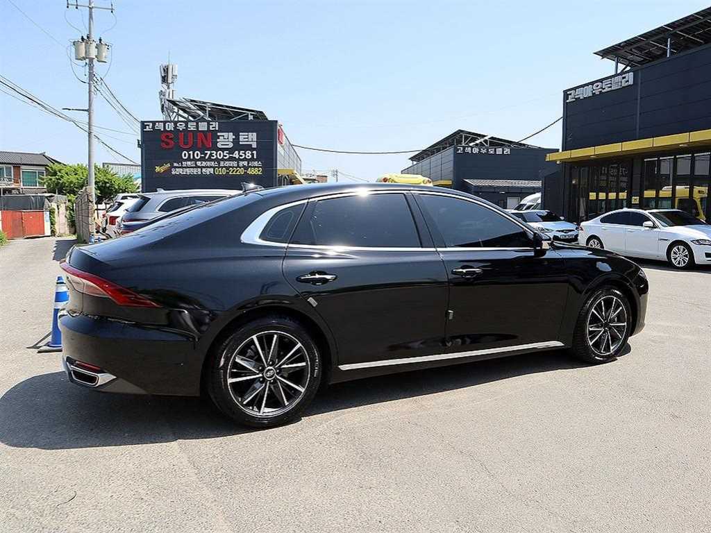 HYUNDAI Grandeur - Vista 3