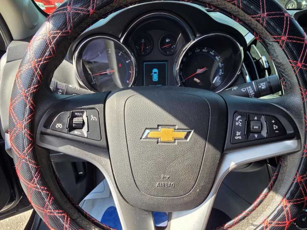 Chevrolet Cruise - Vista 7