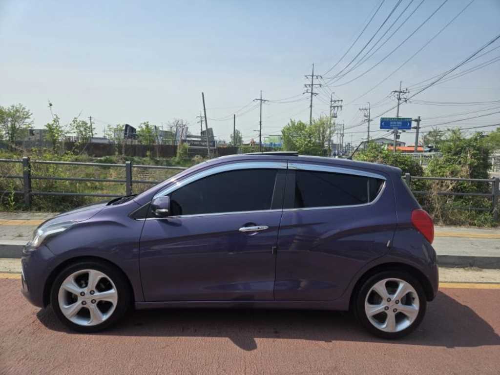 Chevrolet Spark - Vista 3