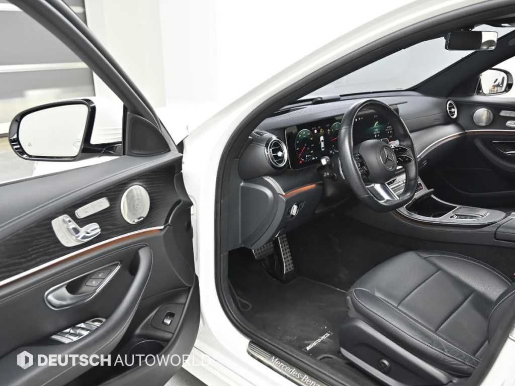 Mercedes Benz E class - Vista 11