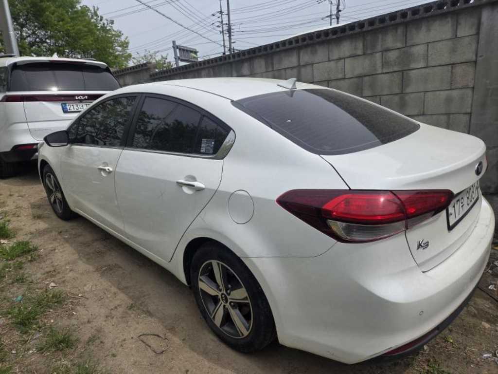 KIA K3 - Vista 2