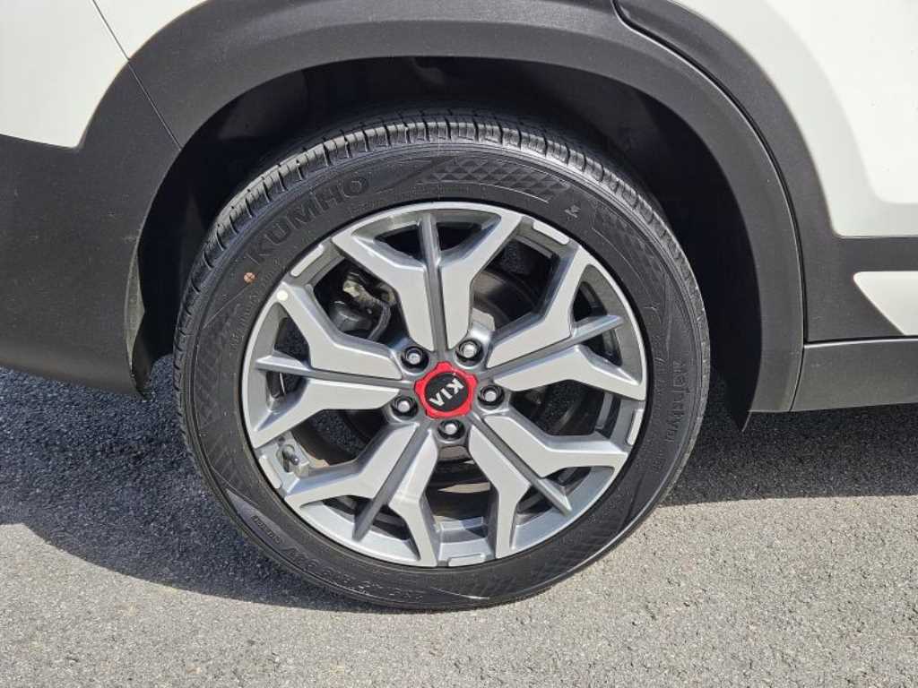 KIA Seltos - Vista 10