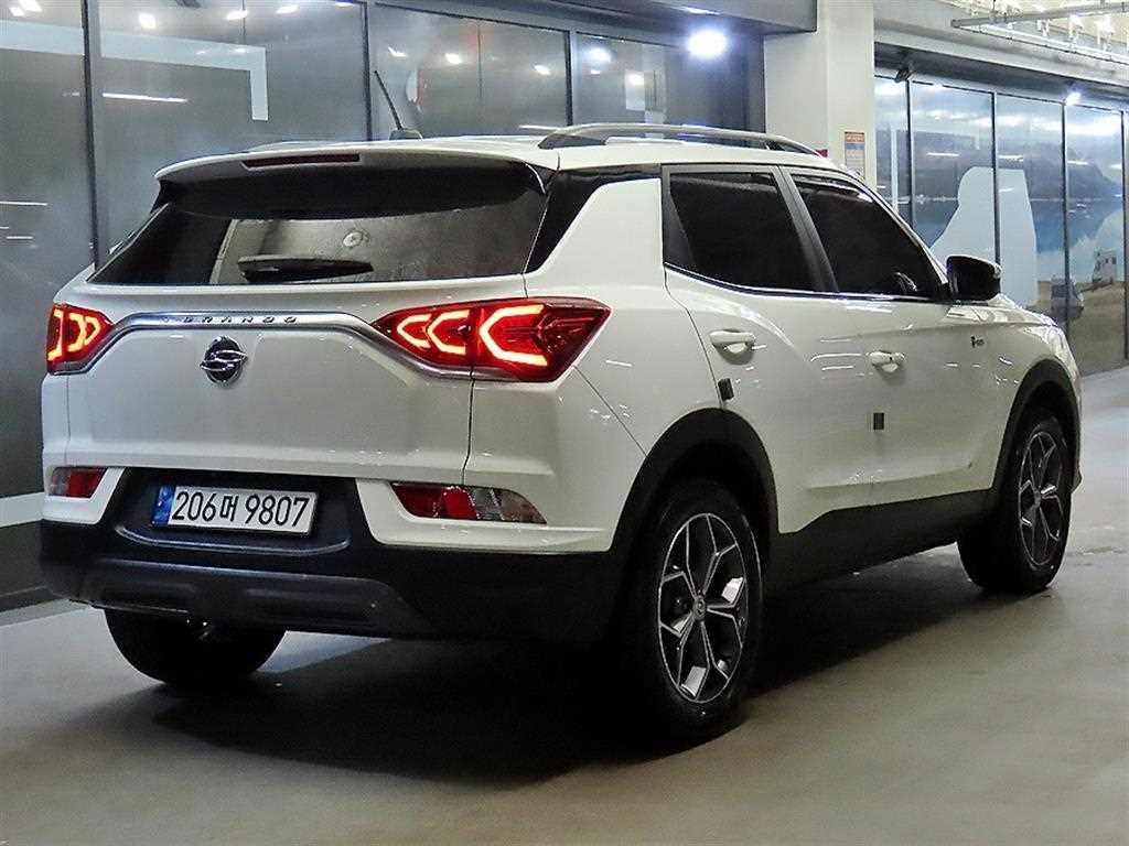 Ssangyong Korando - Vista 4