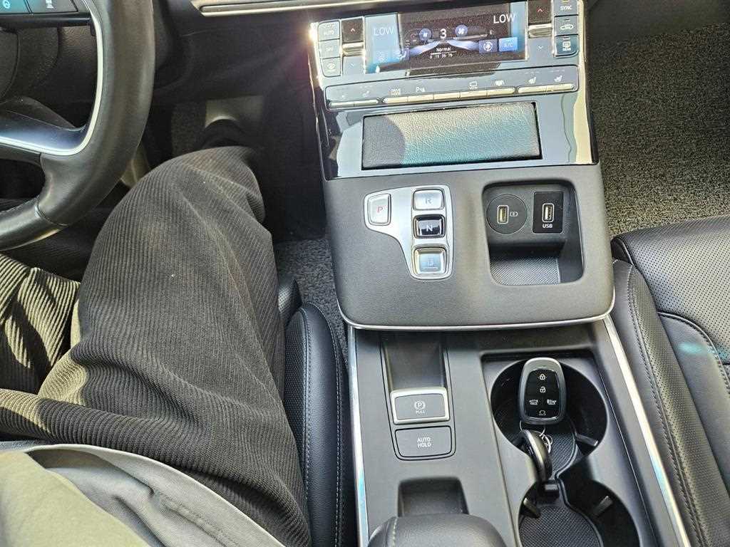 HYUNDAI Grandeur - Vista 8